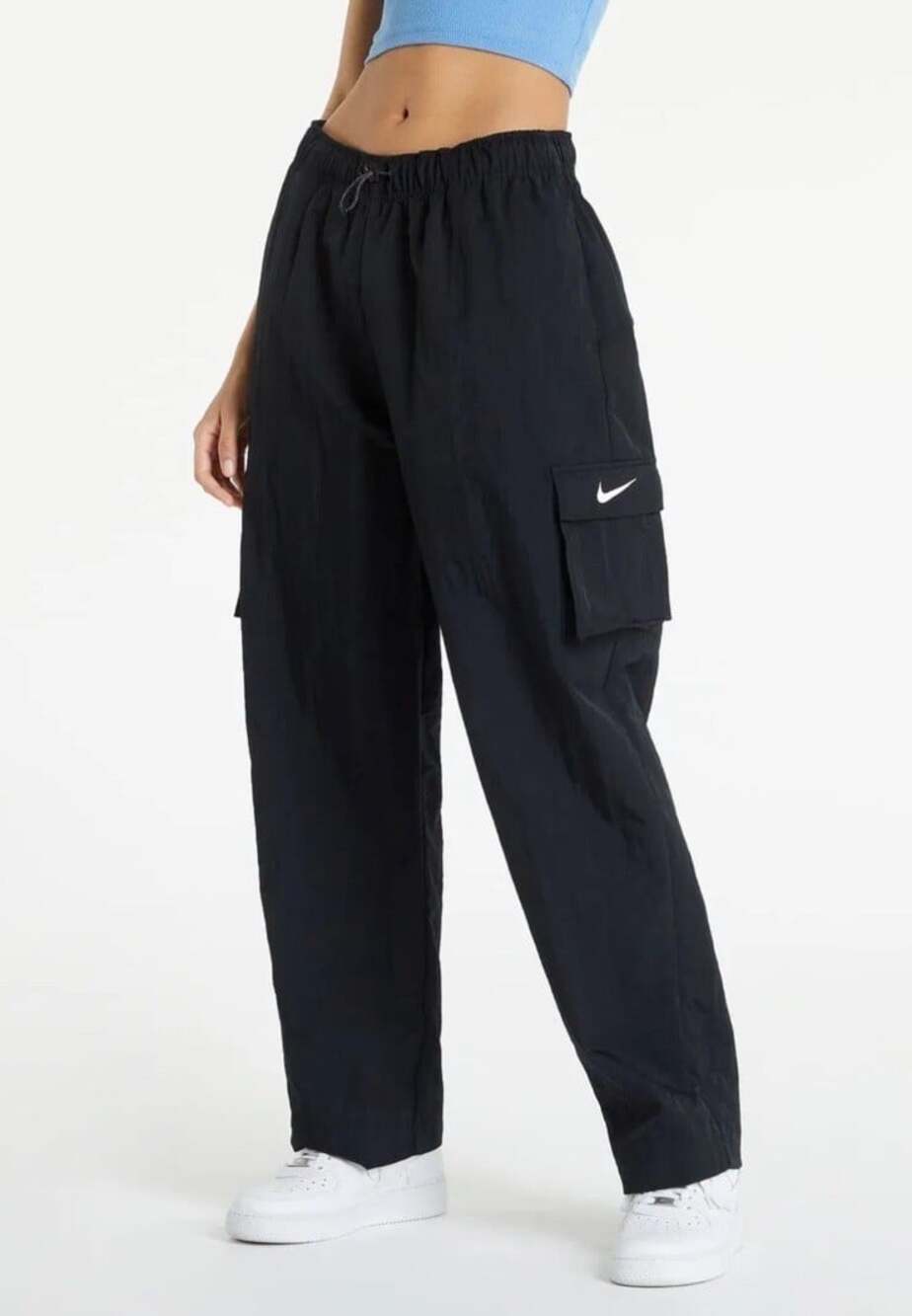 NIKE Sportswear Women's Medium Black Woven Nylon Essential Oversized Cargo Pants